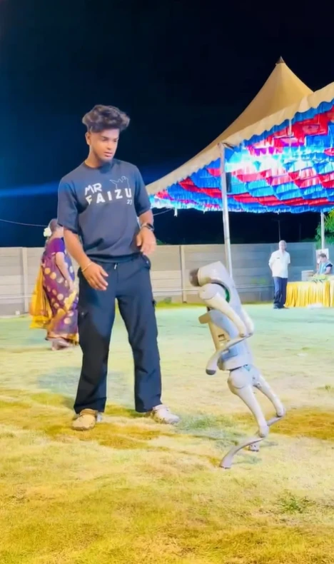 Subramani at exhibition